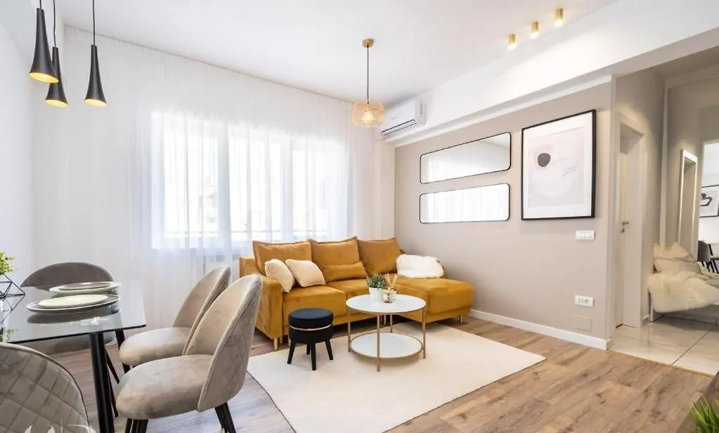 Majestic Apartament With View In Magheru Bucharest Apartment