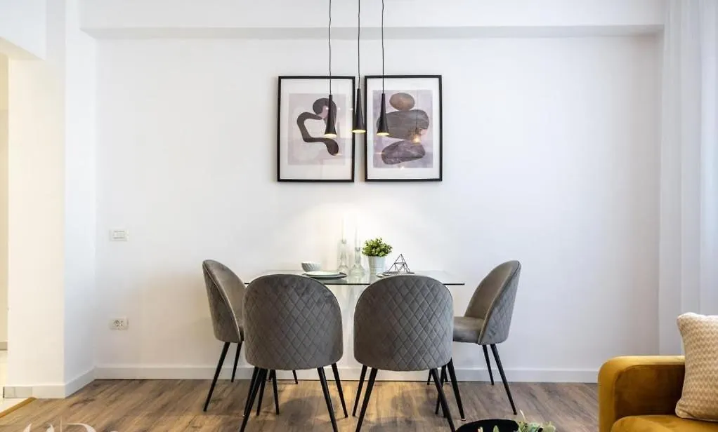Majestic Apartament With View In Magheru Bucharest